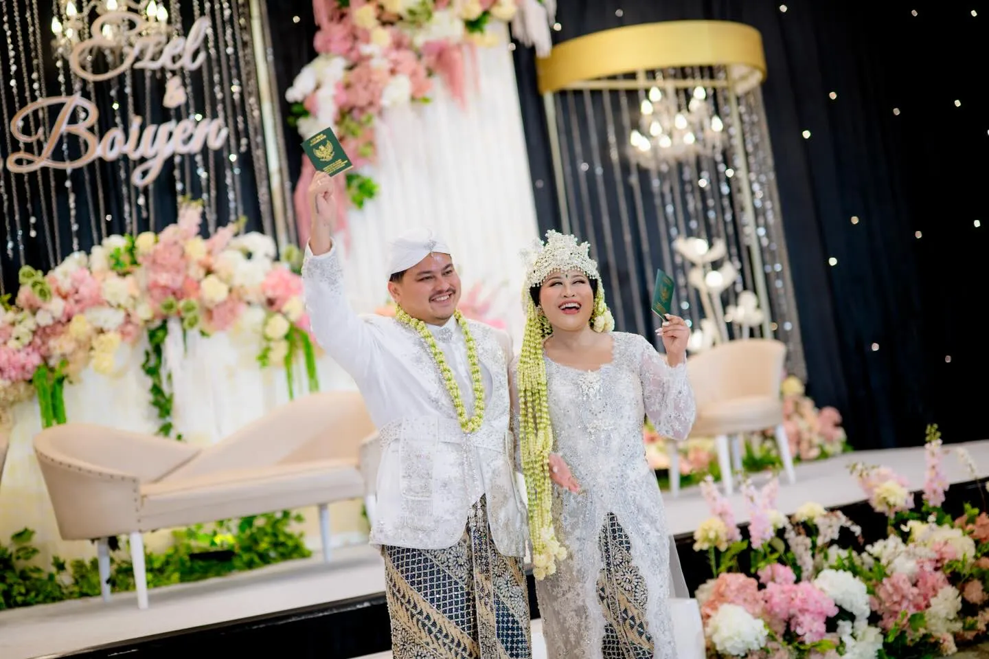 Pernikahan Boiyen dan Rully Anggi Akbar Â© instagram.com/boiyenpesek