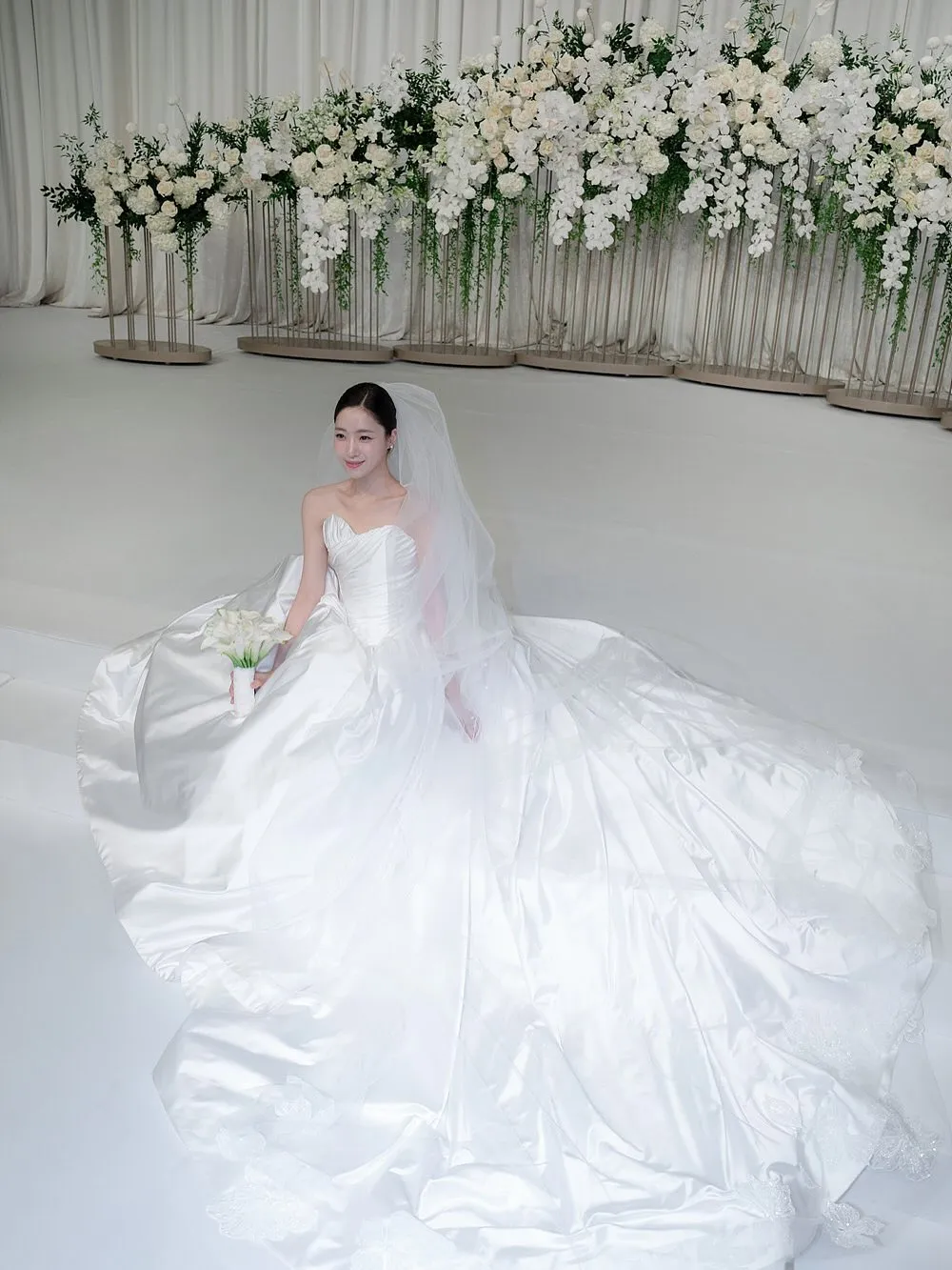 artis Korea yang menikah di tahun 2025/Instagram @eunjung.hahm