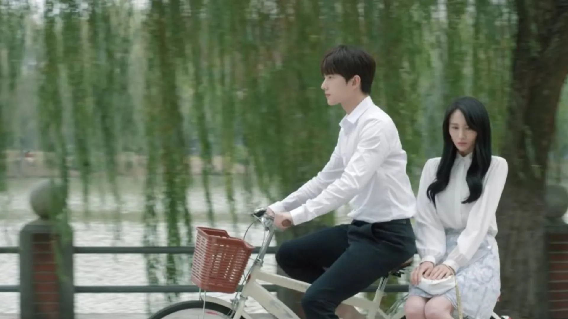 Romansa Kampus yang Dimulai dari Dunia Game Online (Credit: Mydramalist.com/Love O2O)