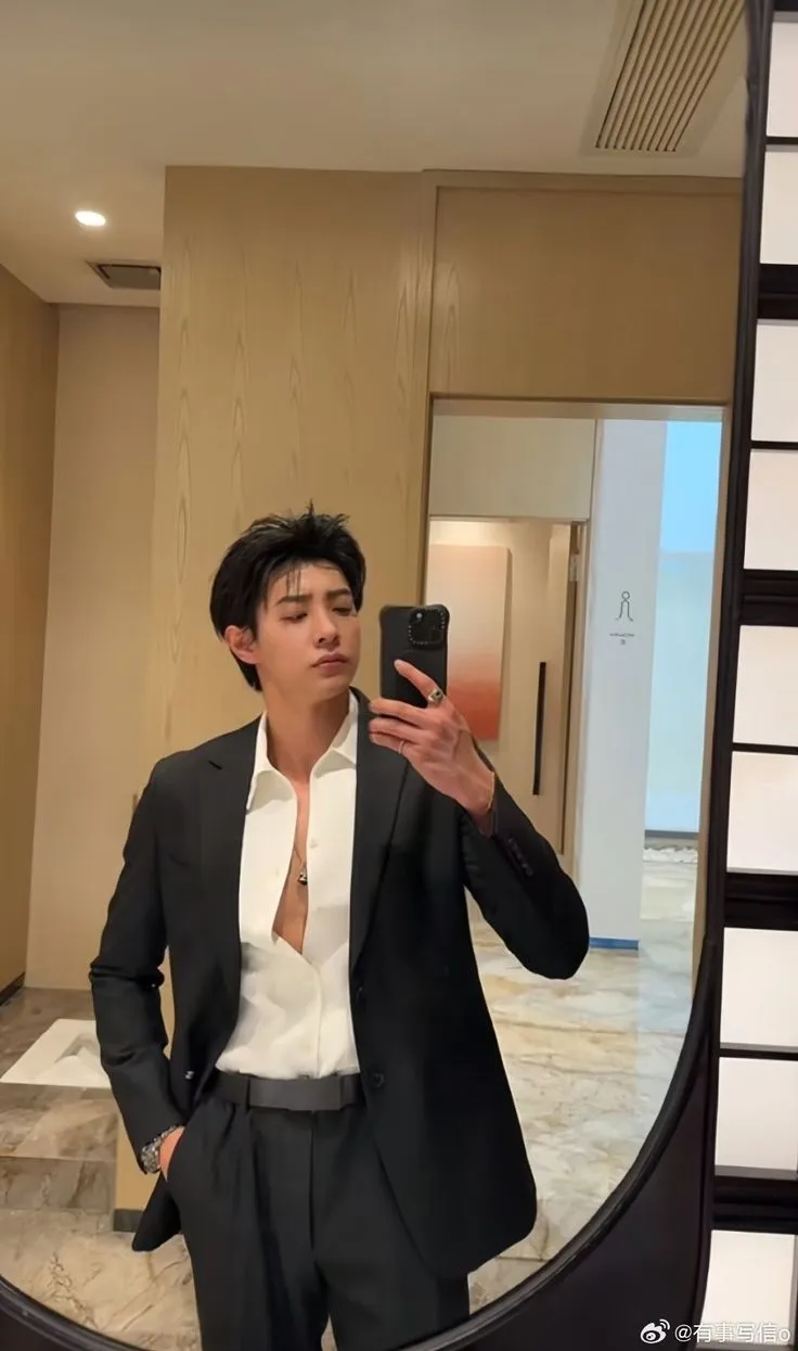 Di China ada aplikasi orang curhat sambil dipeluk/credit: Weibo ma xiao yu