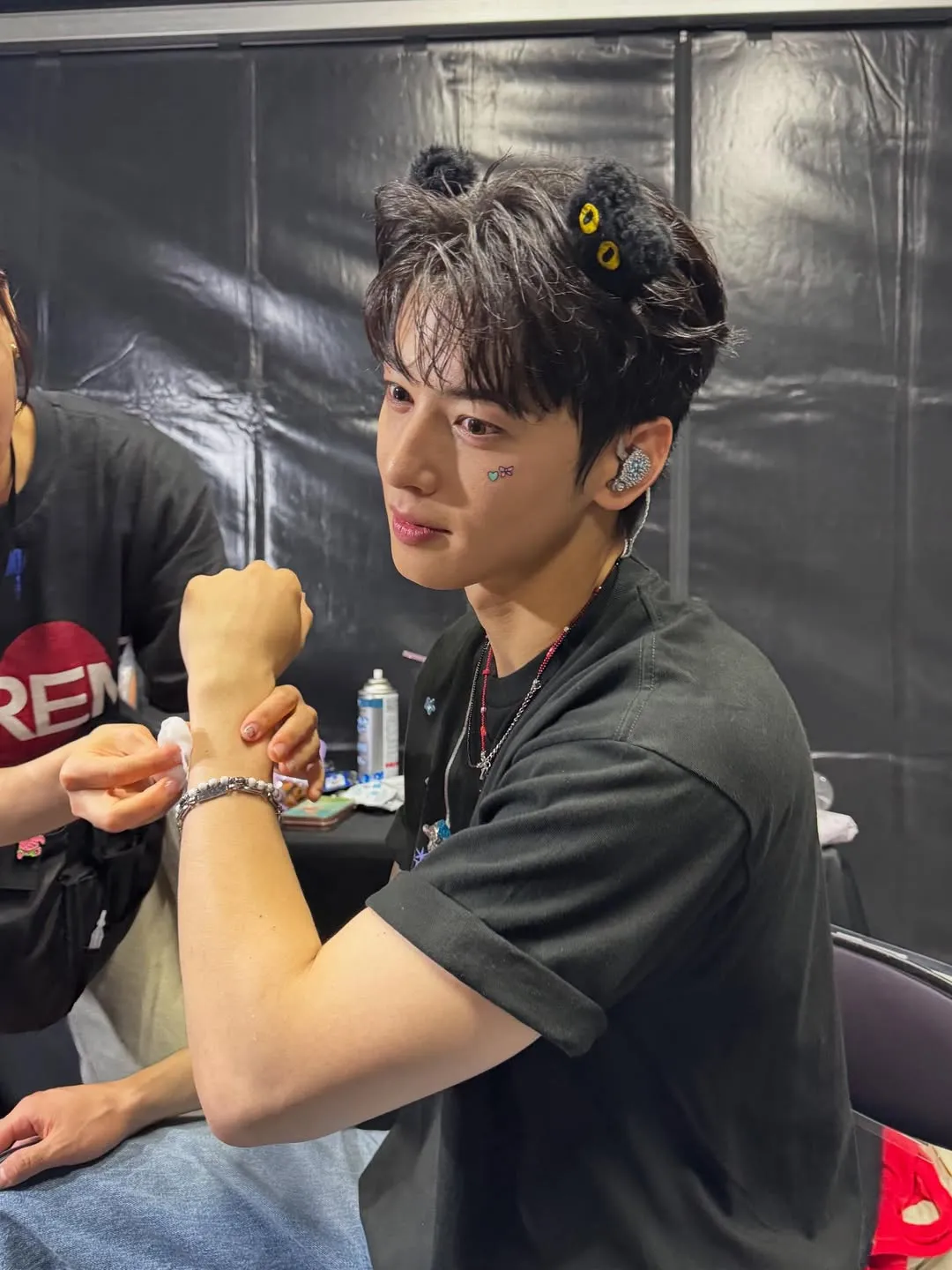 instagram.com/eunwo.o_c