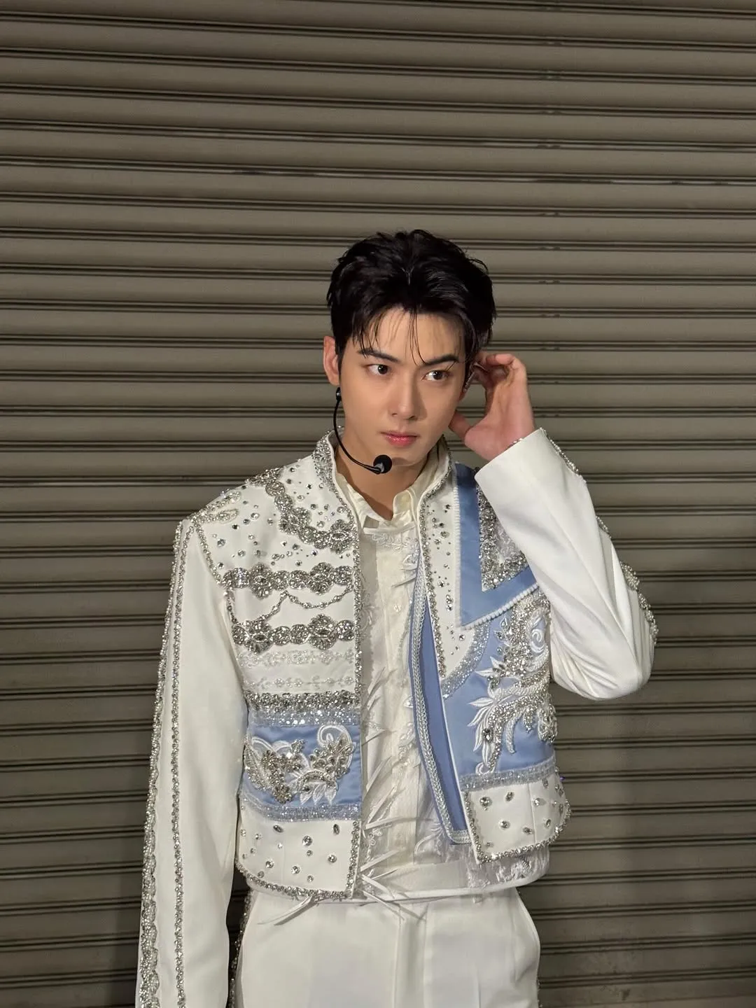 instagram.com/eunwo.o_c