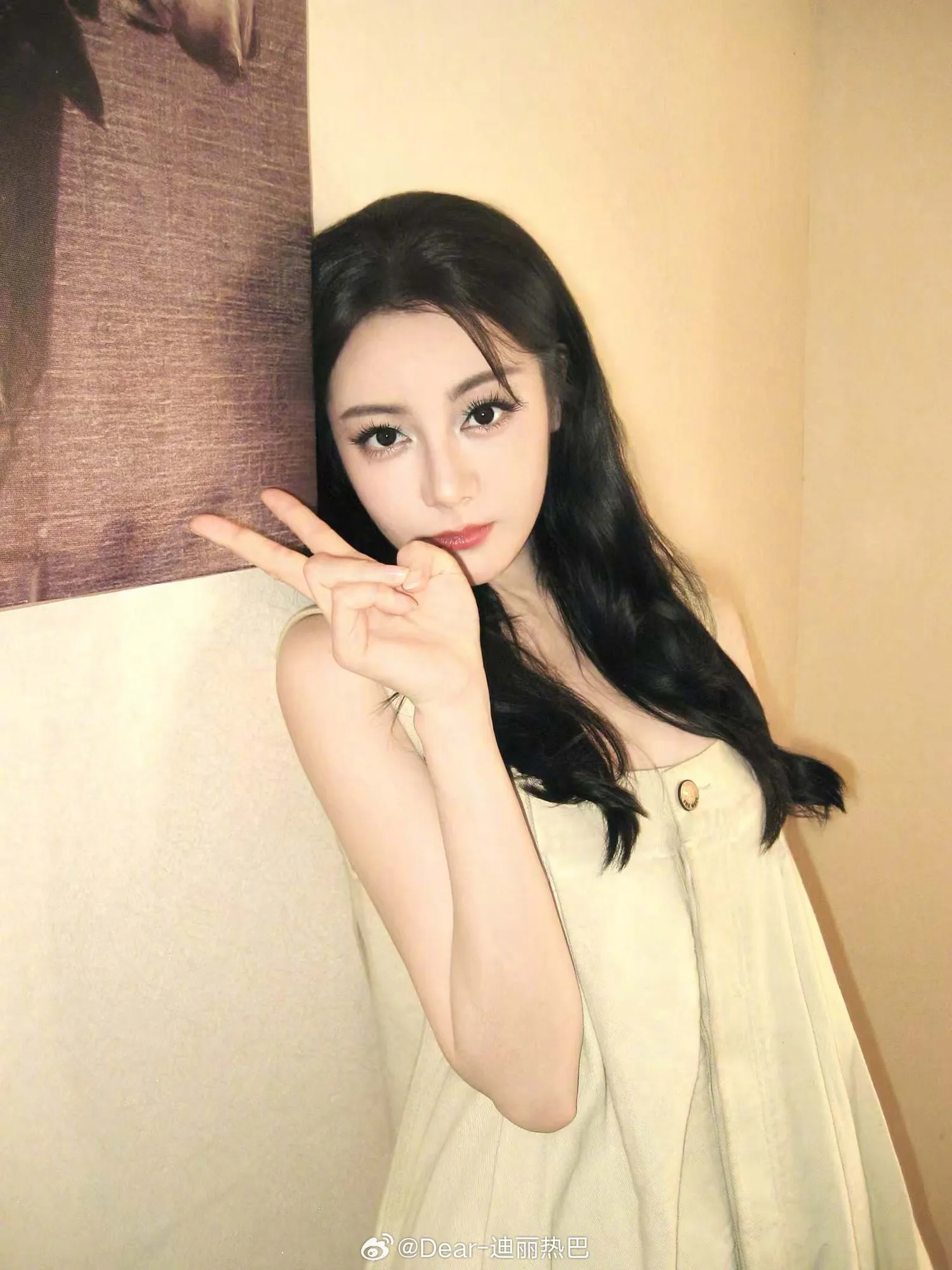 Dilraba Dilmurat - copyright: weibo.com