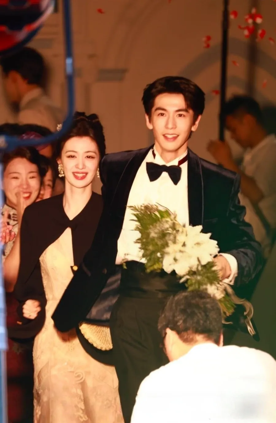 Wang Churan dan Zhang Linghe di drama Overdo - mydramalist