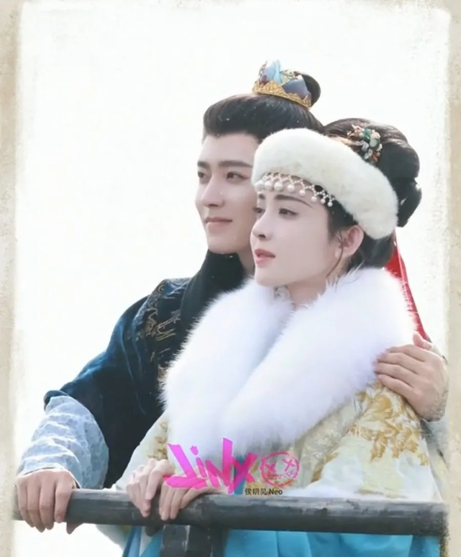 Hou Minghao dan Gulnezer di GLORY - mydramalist