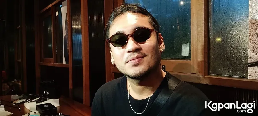 Giorgino Abraham Pakai Kaus Hitam © KapanLagi.com/Sahal Fadhli