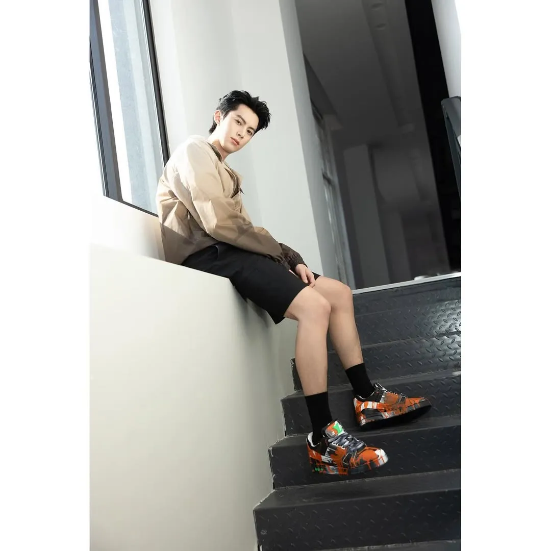 Dylan Wang - instagram.com/@dylan_wang_1220