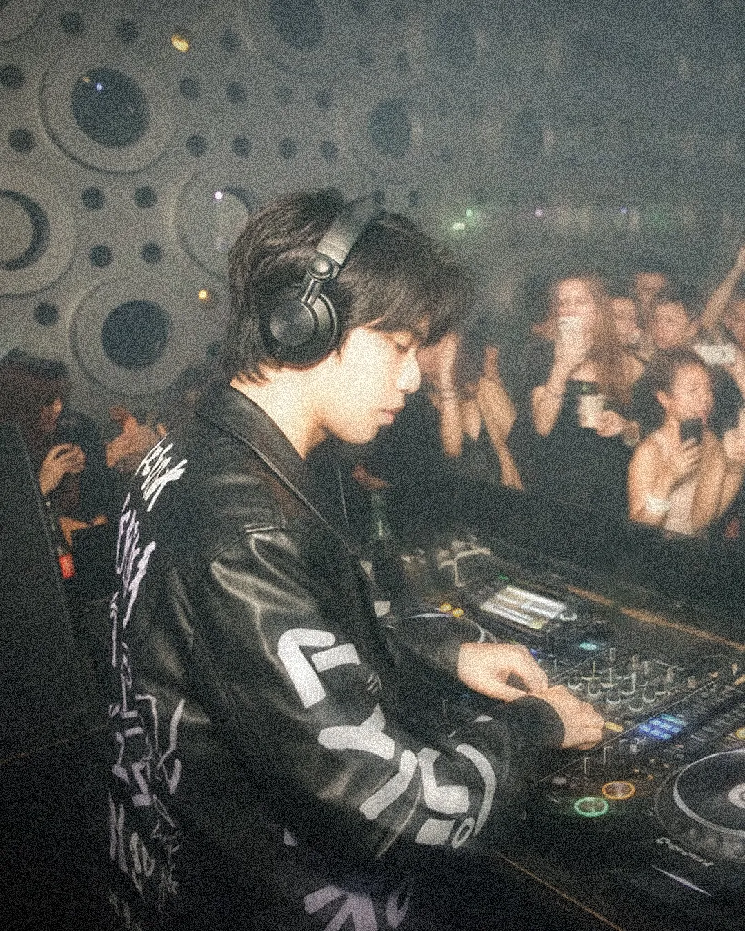 Potret kegiatan DJ Adam Zeins / Instagram adam_zeins