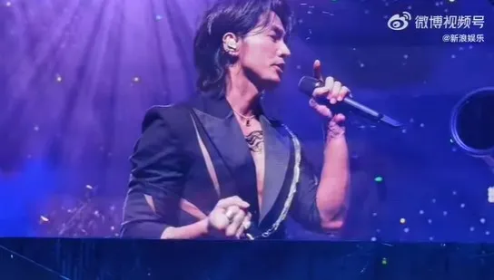 Jerry Yan kenang Barbie Hsu di konser F4/weibo