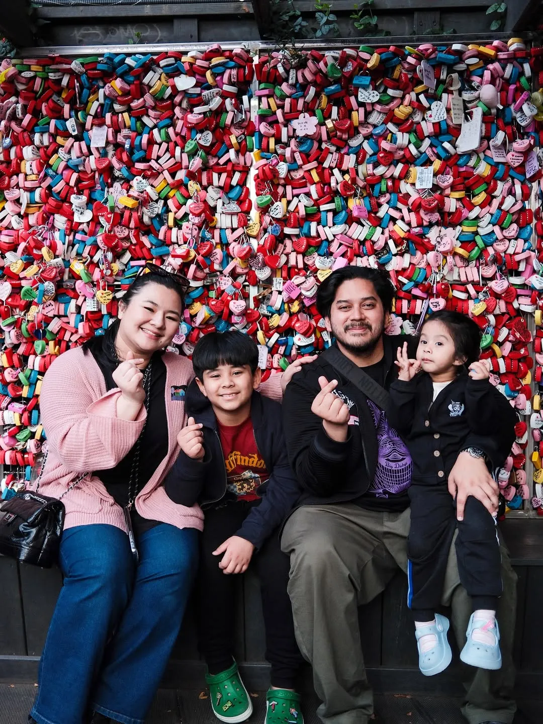 Eriska Rein bersama keluarga / Instagram/eriskarein