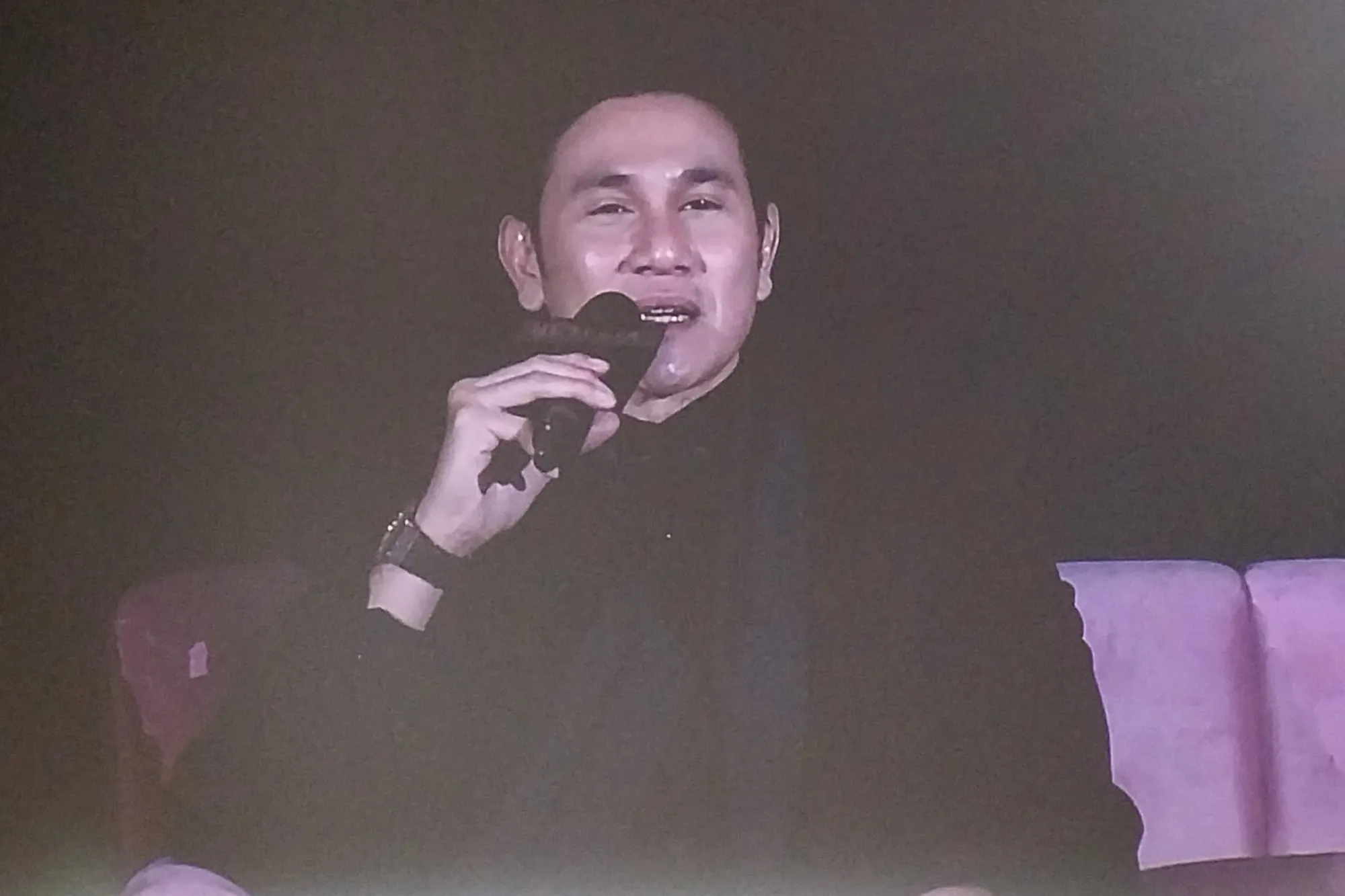 Vino G. Bastian dalam presscon Lupa Daratan (Credit: KapanLagi.com/Olivia)