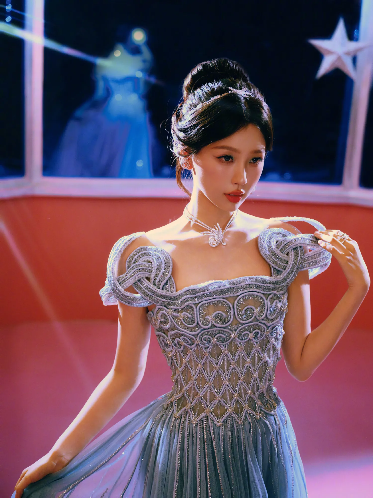 Esther Yu dan Lu Yuxiao jadi aktris populer dengan banyak proyek (credit:weibo)