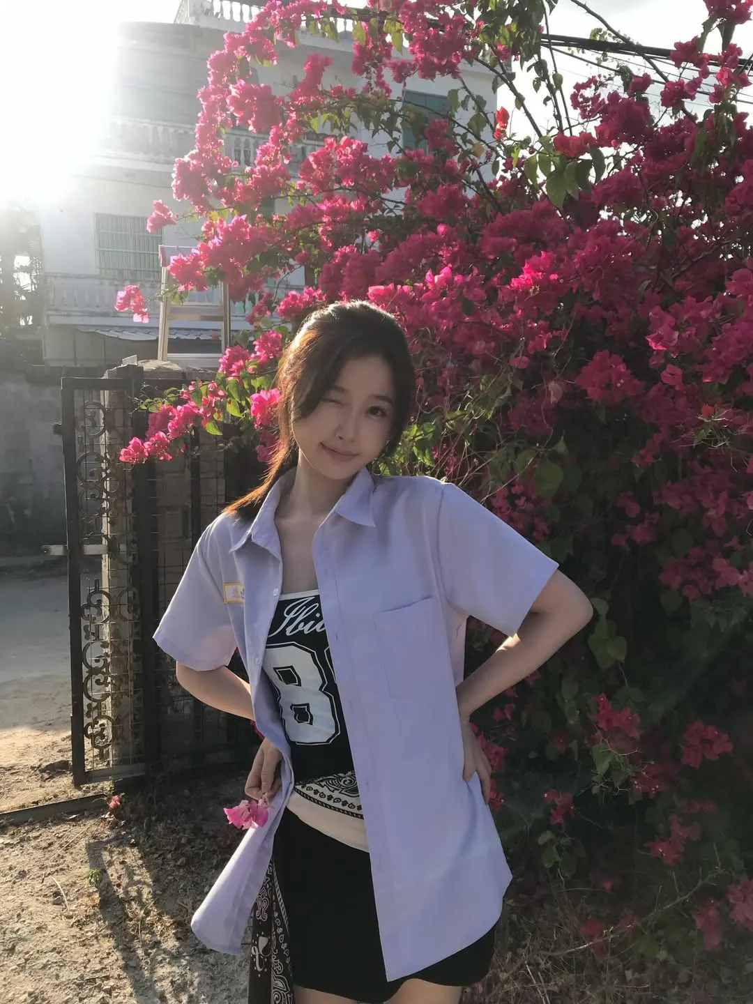 Esther Yu - instagram.com/@estheeerrrrr