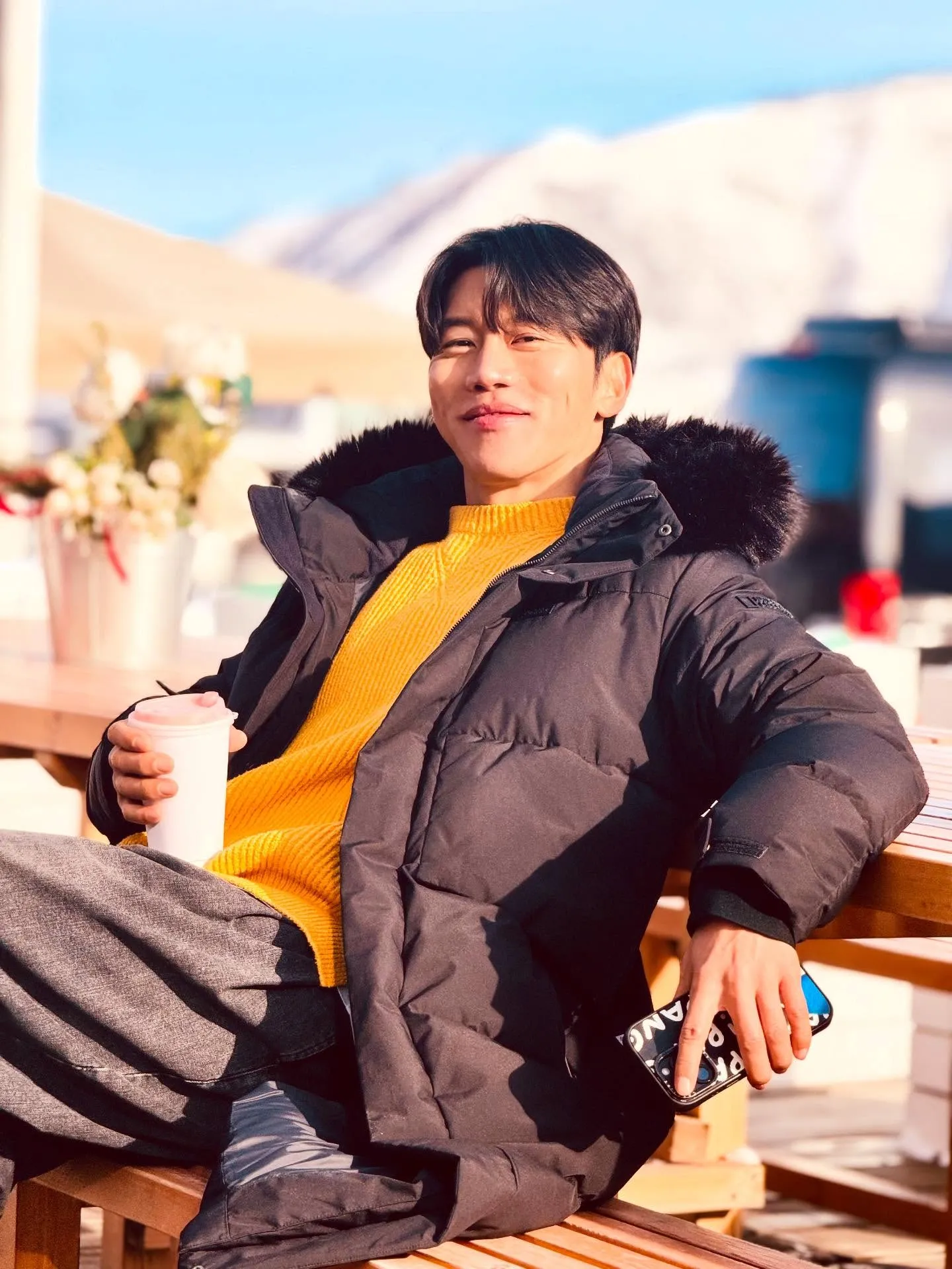 Eum Moon Suk mengumumkan pernikahan. (dok. Instagram.com/@monsterz_sic)