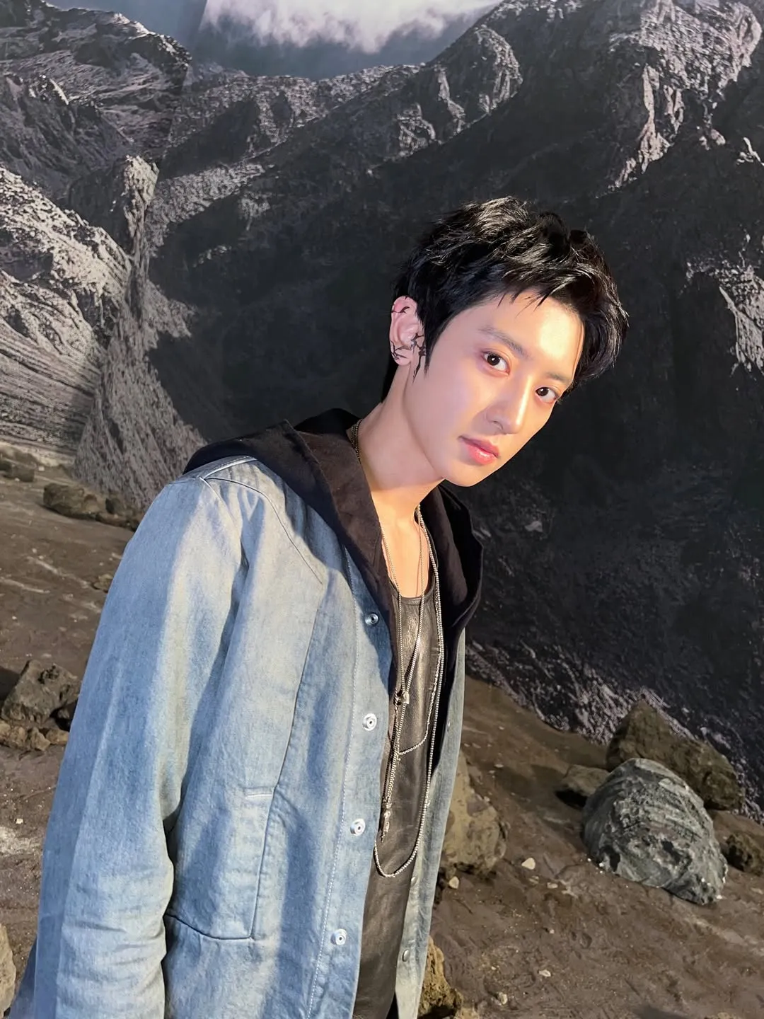 Chanyeol EXO (credit: instagram.com/weareone.exo