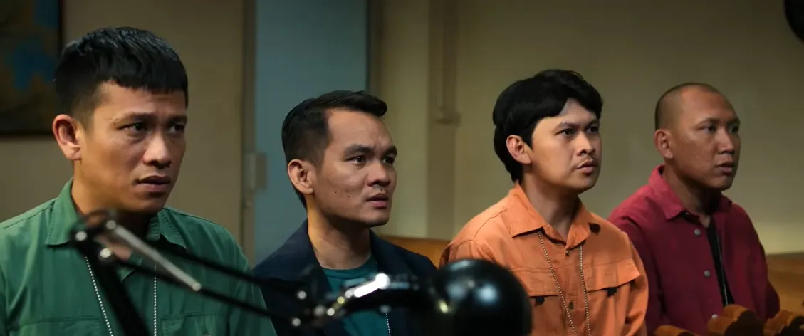 Penuh Konsentrasai Dalam Menggarap Adegan Golden Scene (credit: Youtube.com/Imajinari)