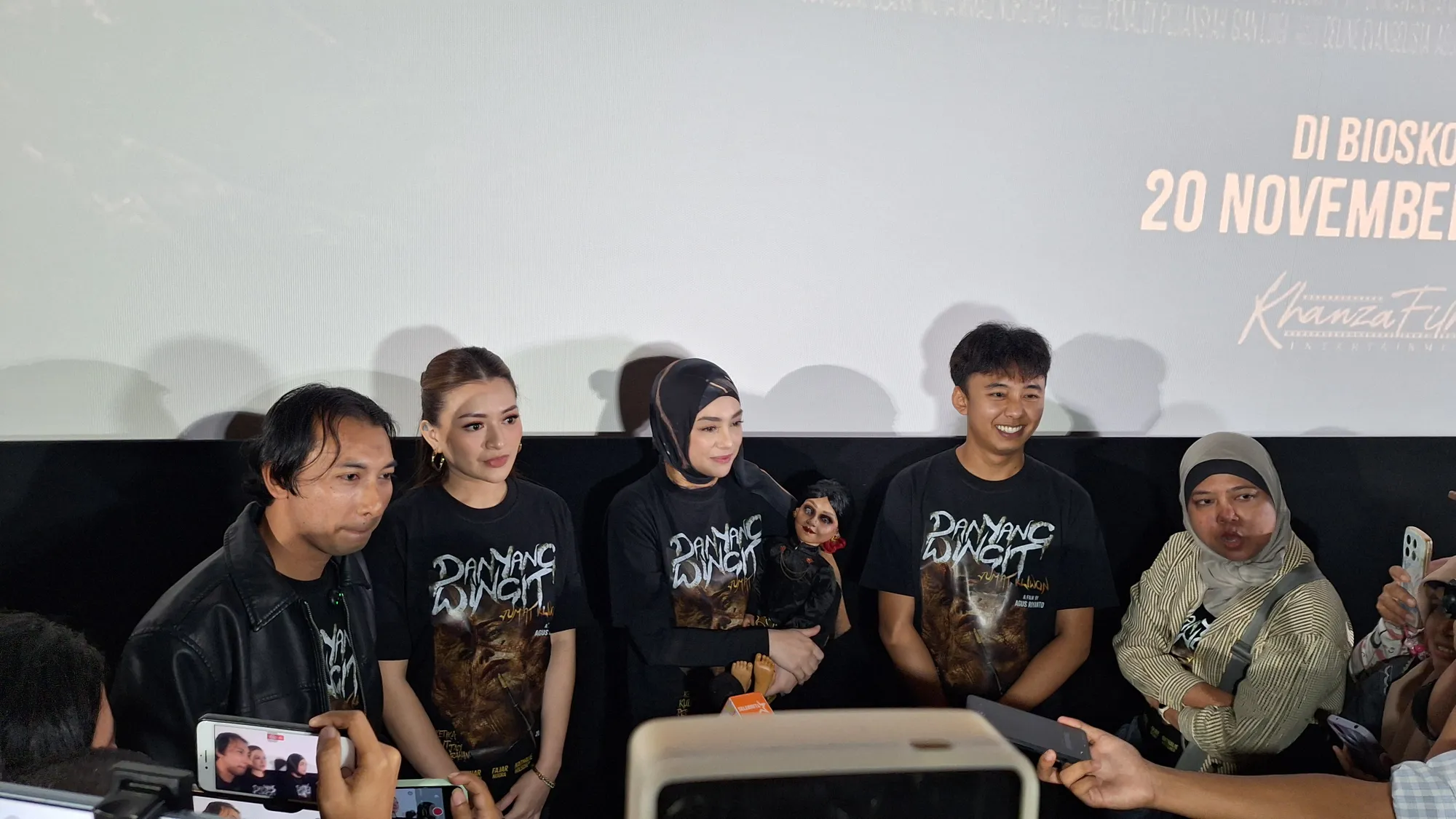 Celine Evangelista dan Cast Lain Danyang Wingit (Credit:KapanLagi.com/Sahal Fadhli)