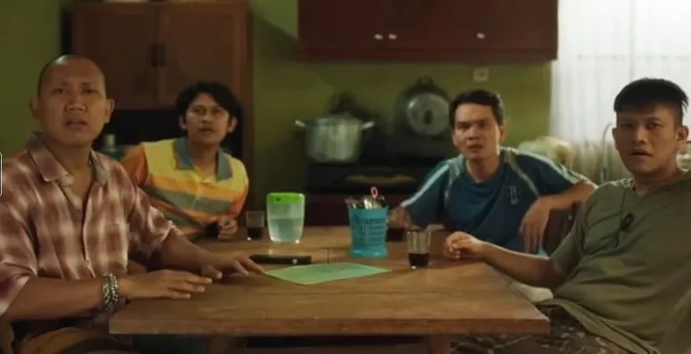 AGAK LAEN