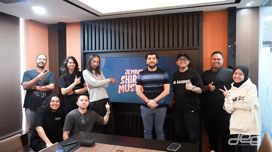 JEMBATAN SHIRATAL MUSTAQIM © instagram.com/deecompany_official