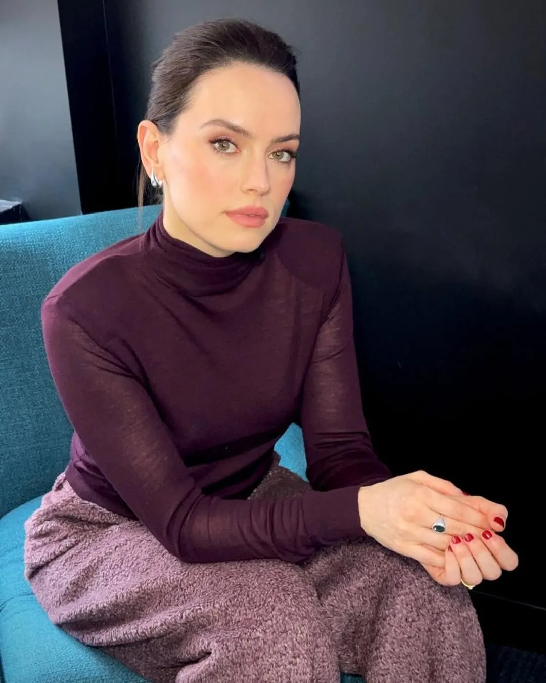 Latar Cerita Menarik di Lepas Pantai Indonesia  (credit: Instagram.com/daisyridley/)