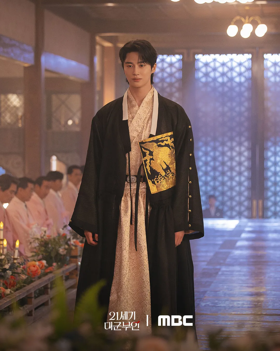 Byeon Woo Seok sebagai pangeran di drakor terbaru Perfect Crown (credit:instagram.com/mbcdrama_now)