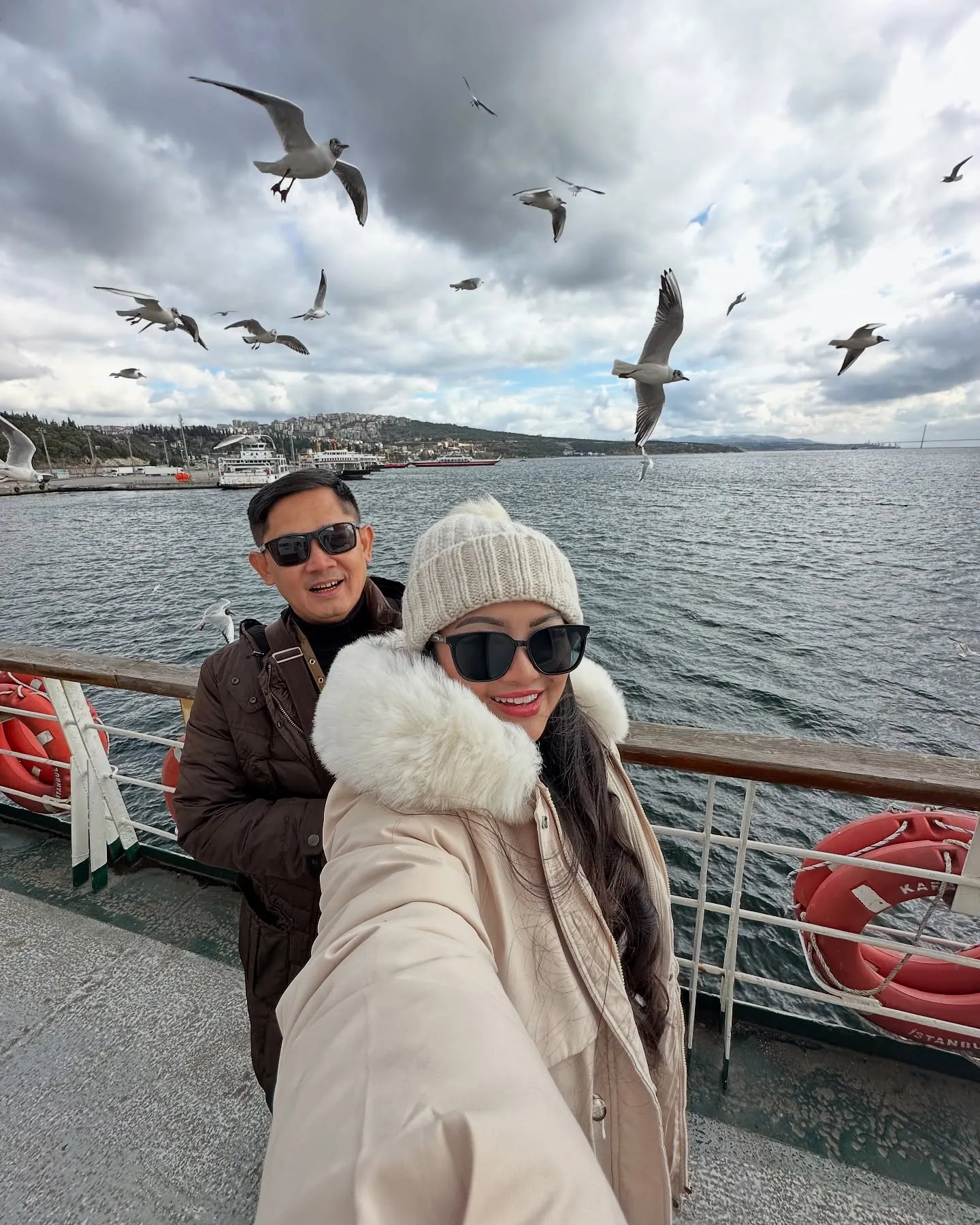 Fitri Carlina dan Suami © instagram.com/fitricarlina