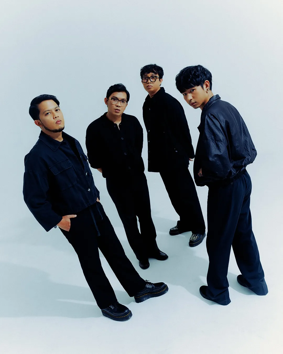 for Revenge pakai baju rapi © dok.pri