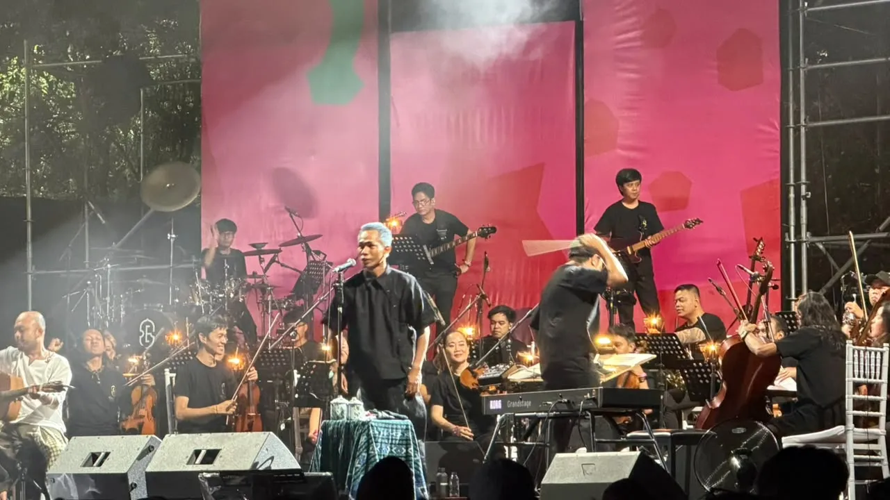 Fourtwnty dan Erwin Gutawa di Pestapora © KapanLagi.com/Fikri Alfi Rosyadi