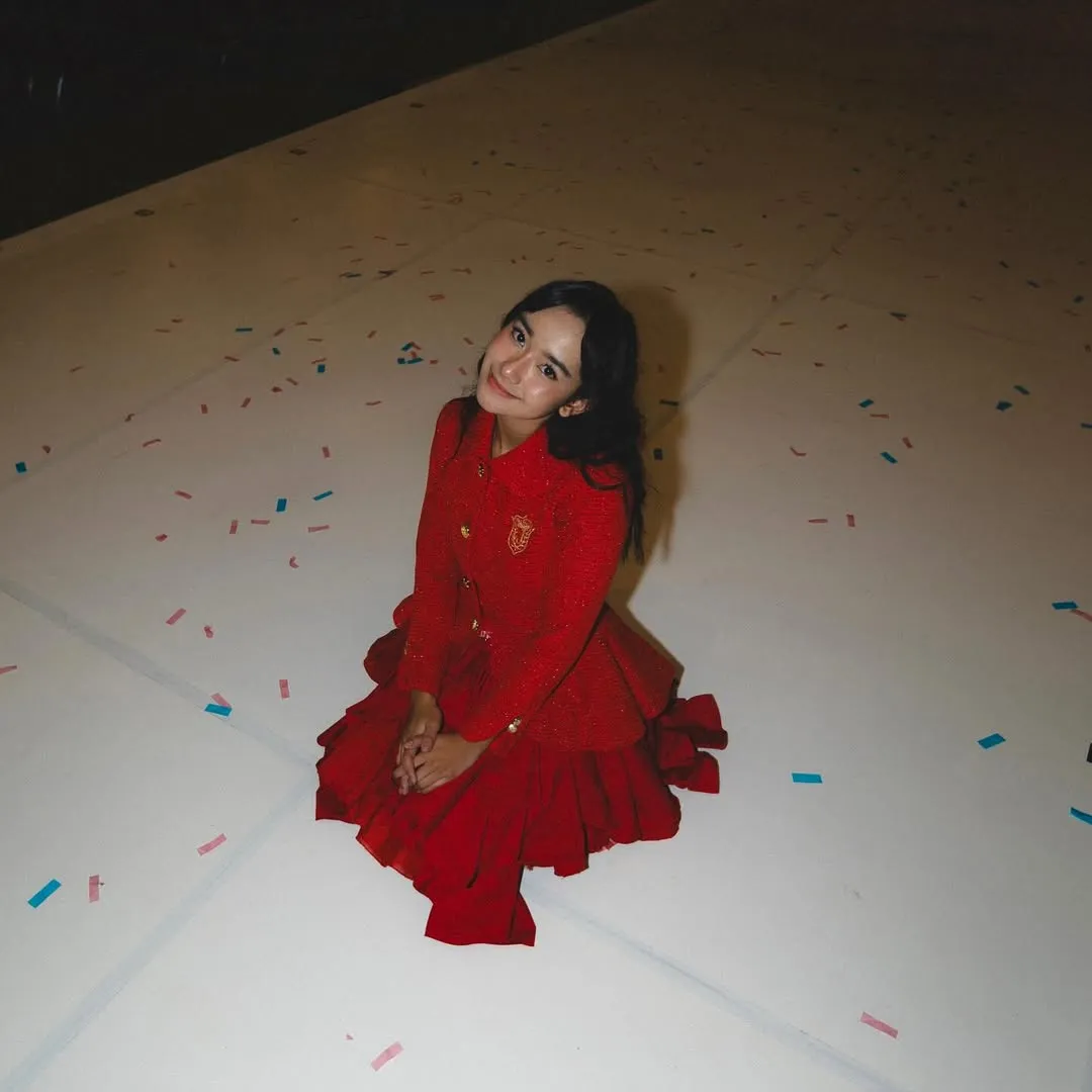 Ucapkan Terima Kasih (credit: Instagram.com/jkt48.freya)