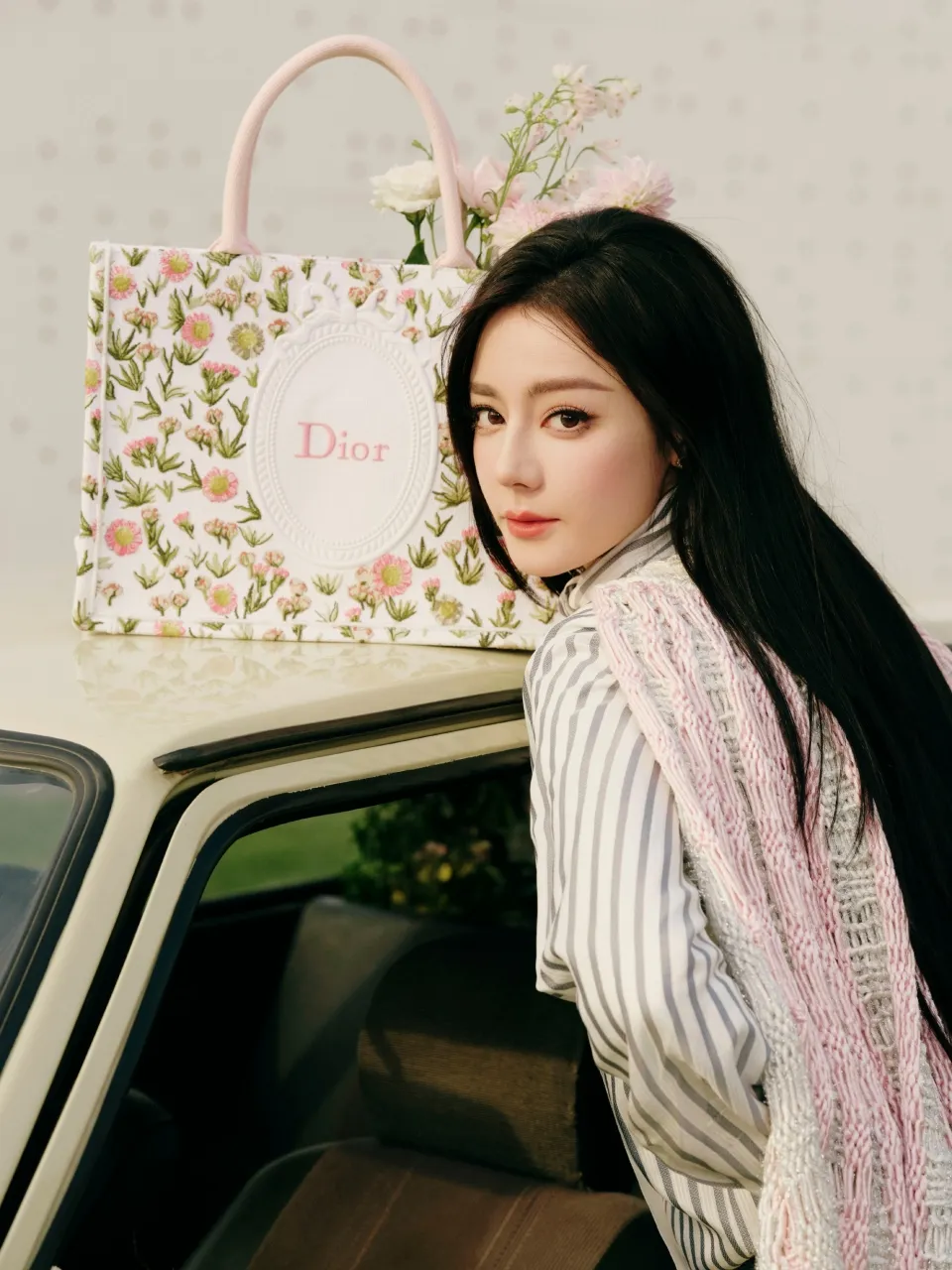 Dilraba Dilmurat - copyright: weibo.com