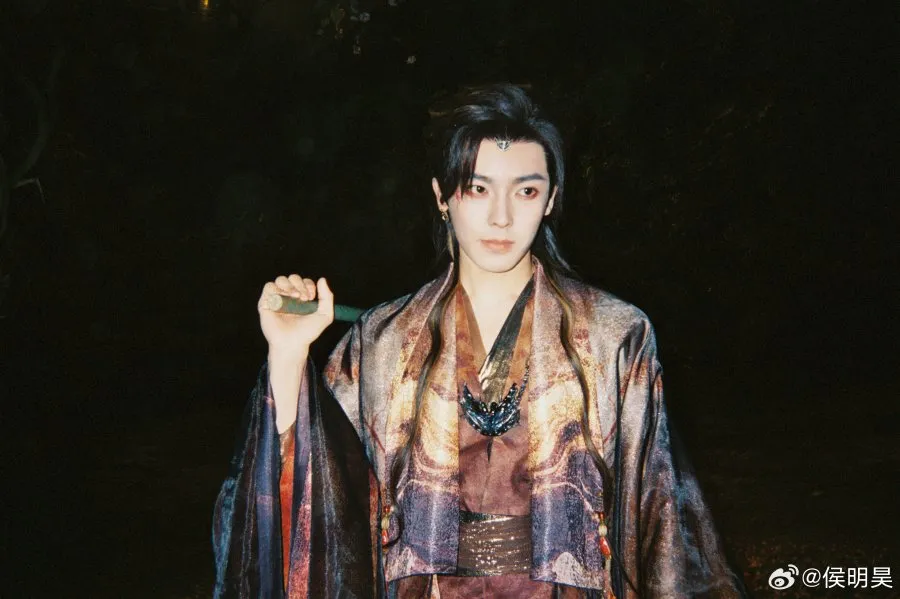 Kesuksesan Hou Minghao lewat Love in the Clouds (credit:weibo)