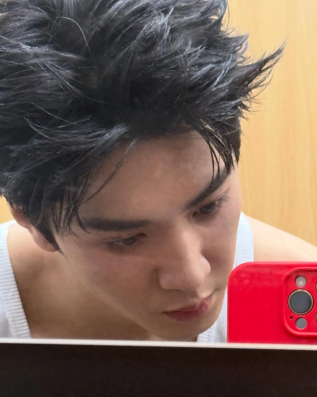 Gaya santai Chen Zheyuan (Credit: Instagram.com/chenzheyuanisssme)