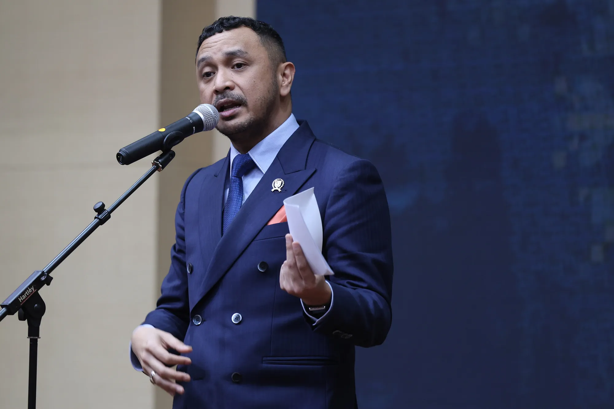 Penampilan Gagah Giring Ganesha (© KapanLagi.com/Budy Santoso)