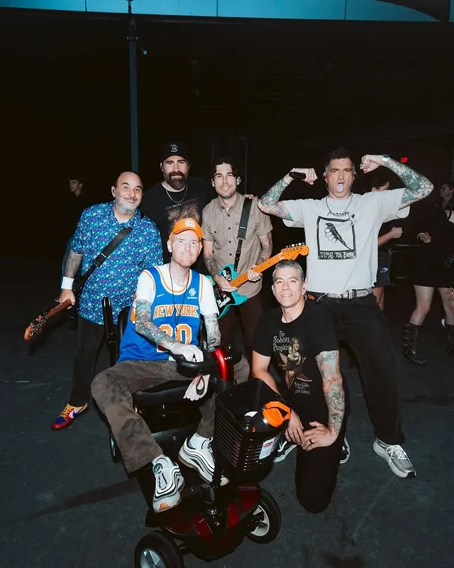 Chad Gilbert bersama New Found Glory © instagram.com/xchadballx