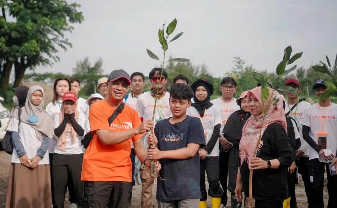 Harley Fatahillah (credit: Harian Disway via instagram/cretivox)