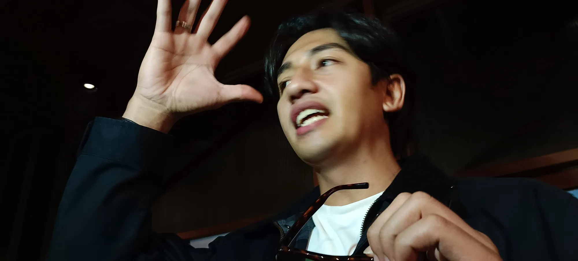 Harris Vriza di depan wartawan © KapanLagi.com/Sahal Fadhli