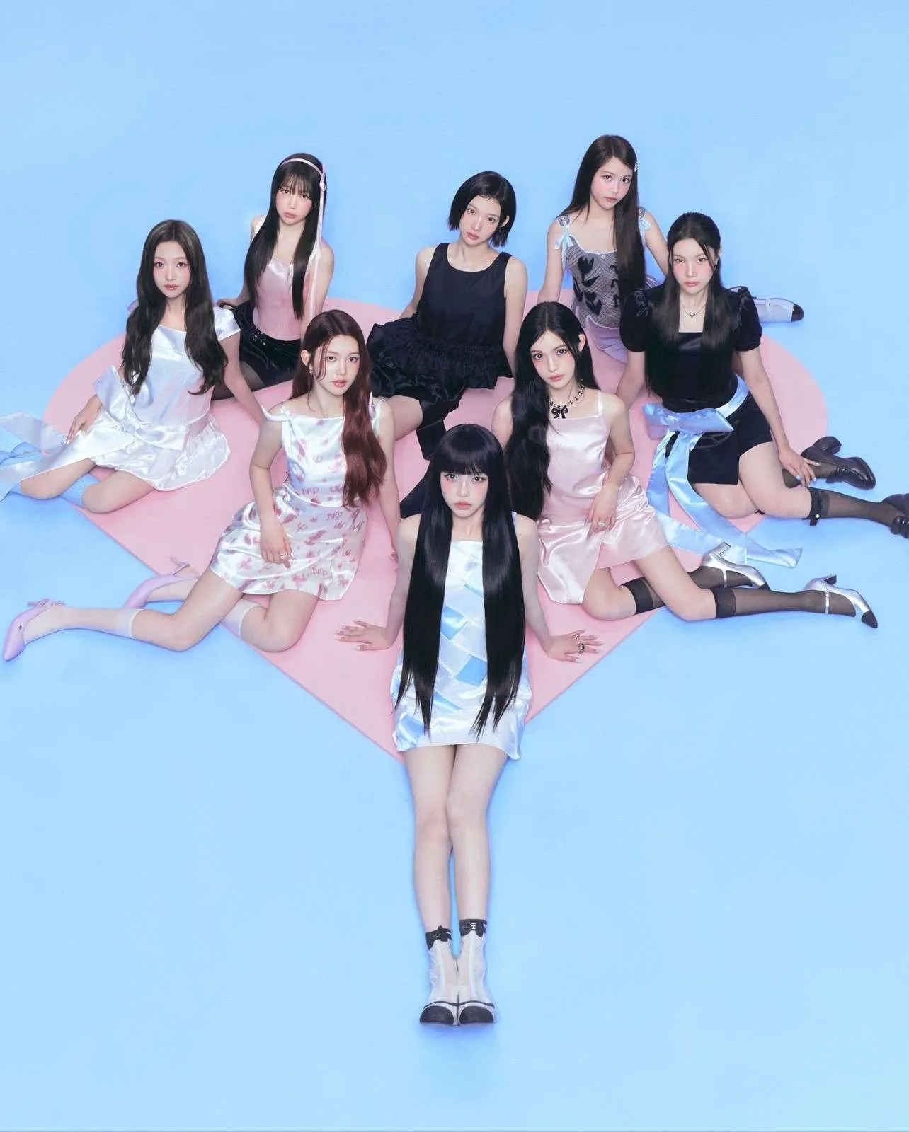 Hearts2Hearts Resmi Comeback dengan Mini Album (credit: instagram/hearts2hearts)