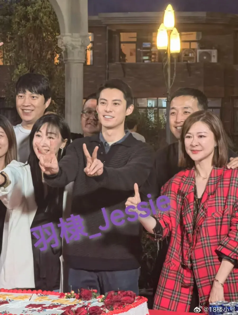 Dylan Wang di drama China Light to the Night - mydramalist