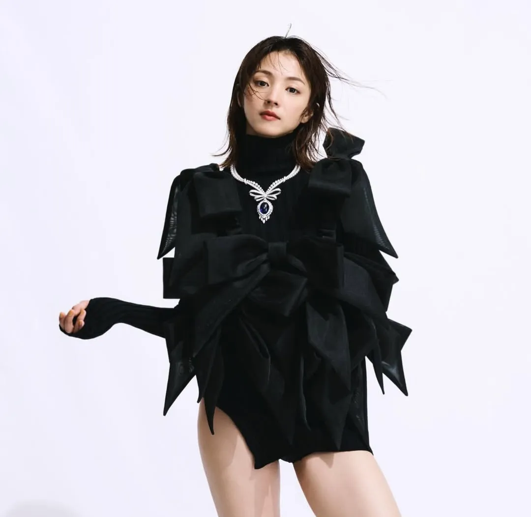 Hikari Mitsushima dikenal lewat aktingnya di berbagai film dan drama populer (credit: Instagram/@hikarimitsushima)