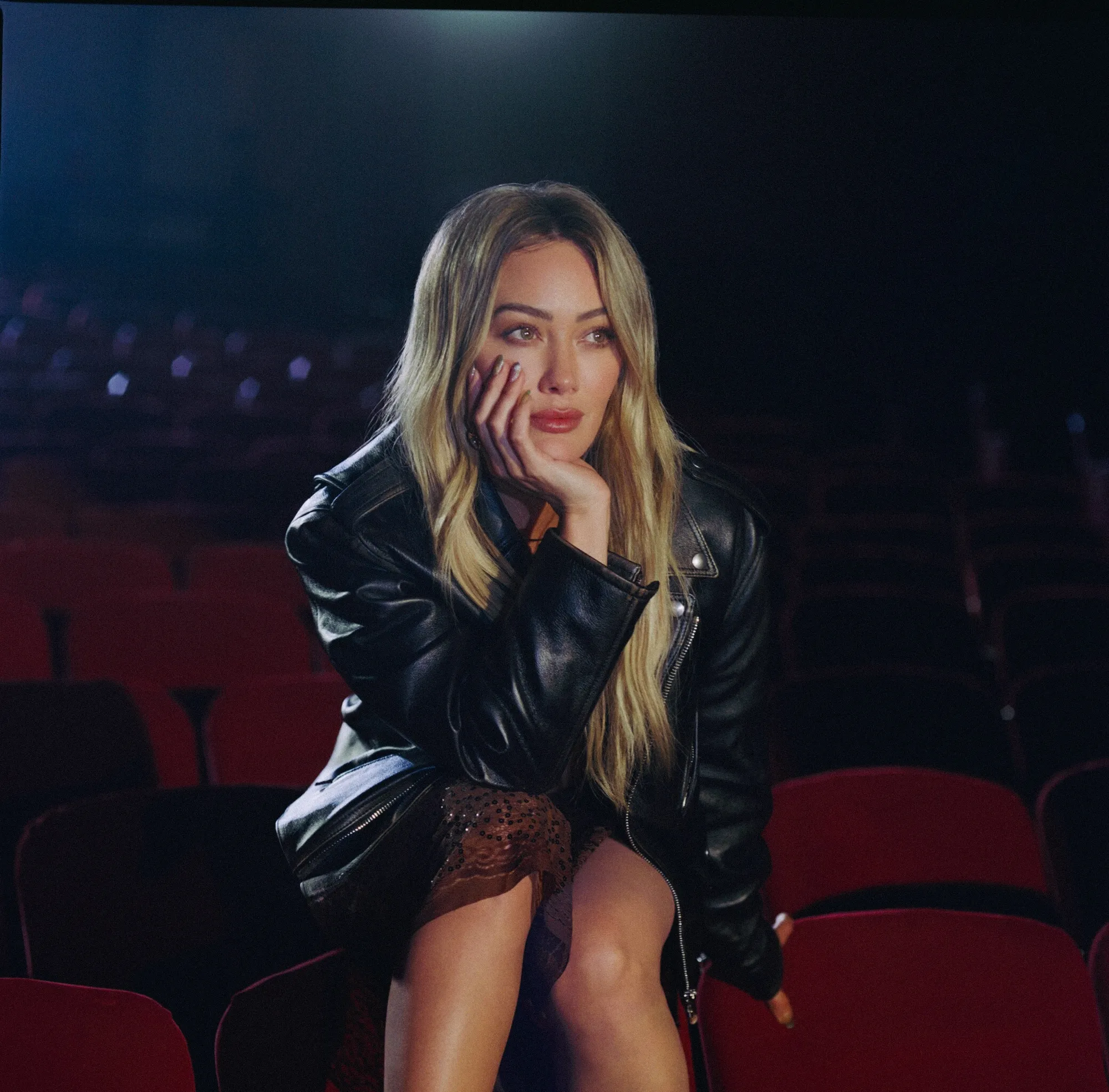 Hilary Duff comeback ke dunia musik (Credit: Lauren Dunn)