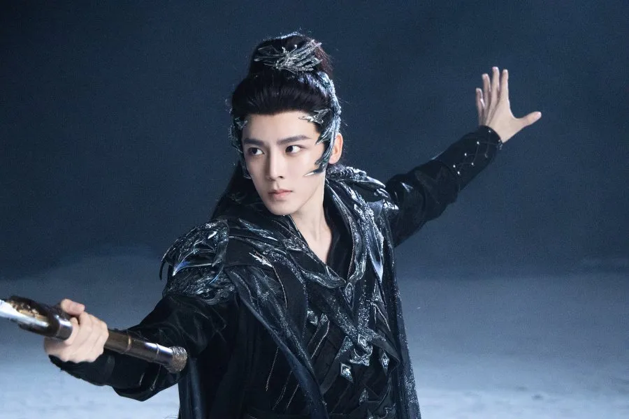 Hou Minghao LOVE IN THE CLOUDS/mydramalist.com