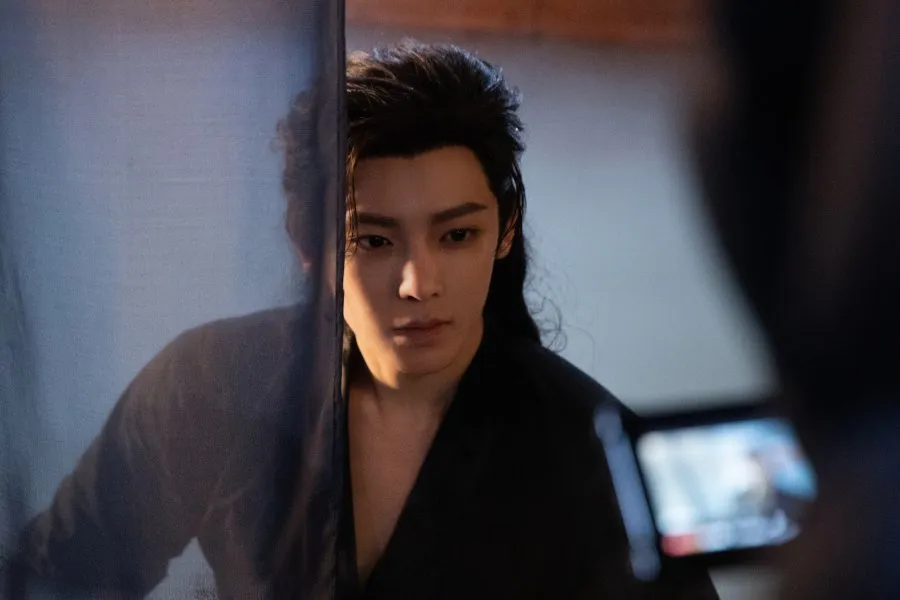 Hou Minghao LOVE IN THE CLOUDS/mydramalist.com