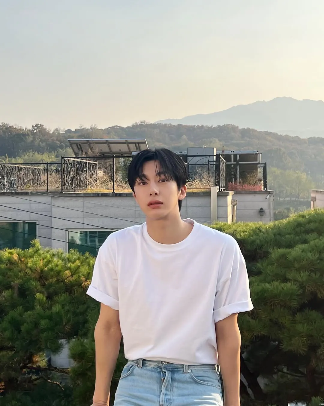 Hyungwon MONSTA X Resmi Selesaikan Wajib Militer, Gelar Acara Fan Meeting Gratis untuk Merayakannya (credit: instagram/coenffl)