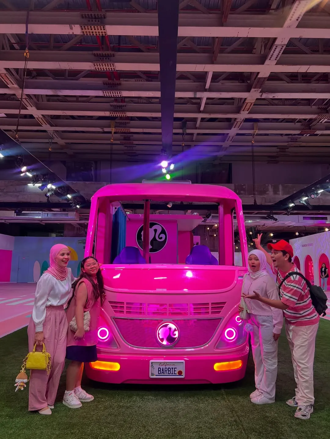 Indra Bekti (cr:Instagram.com/indrabekti)