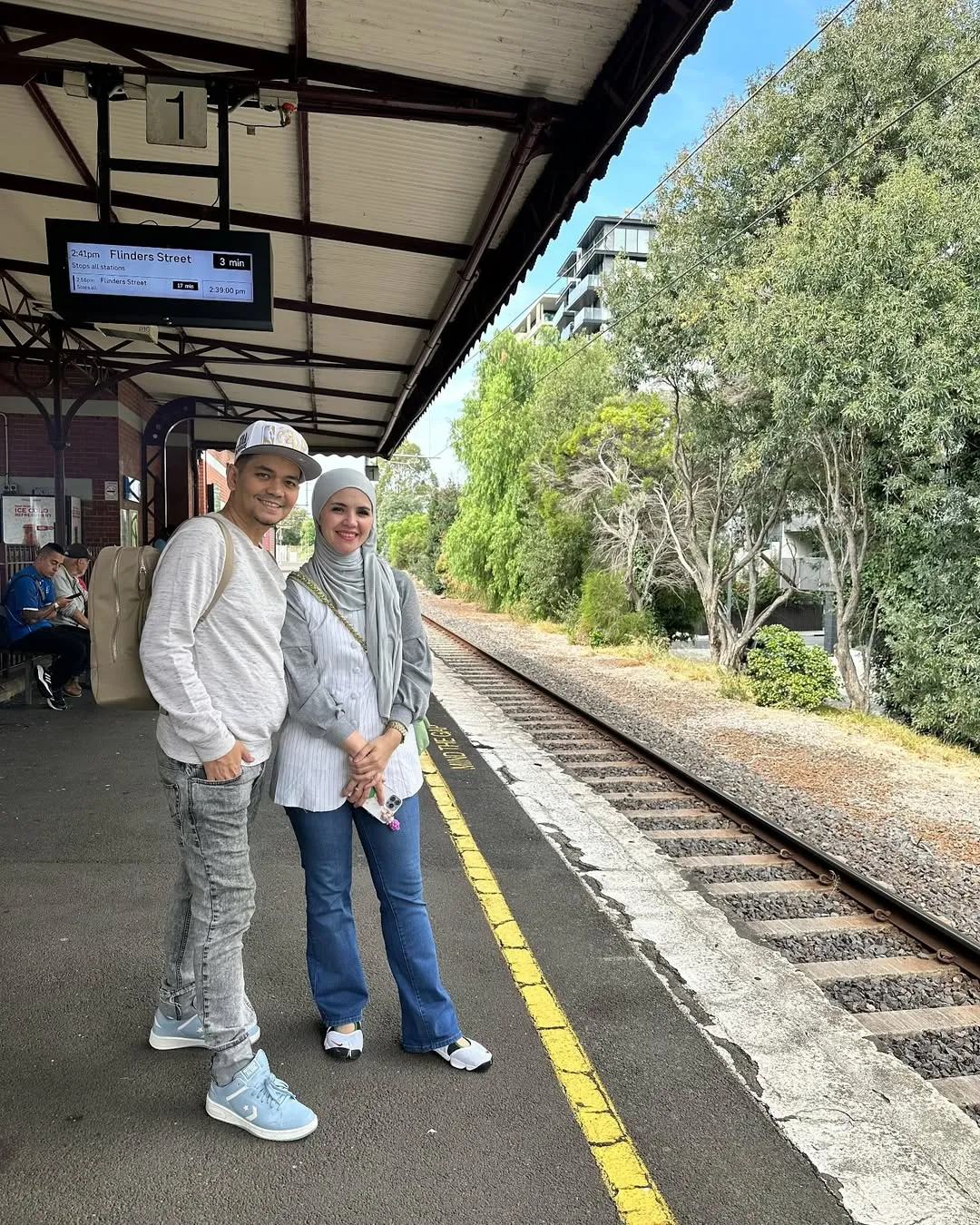 Indra Bekti Bersama Istri Tercinta (cr:Instagram.com/indrabekti)