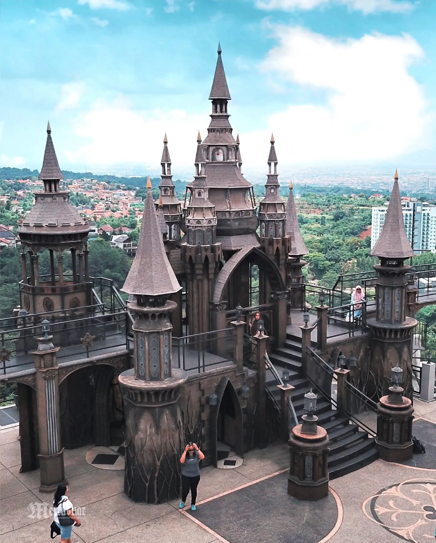 (c) Instagram/mercusuarcafe