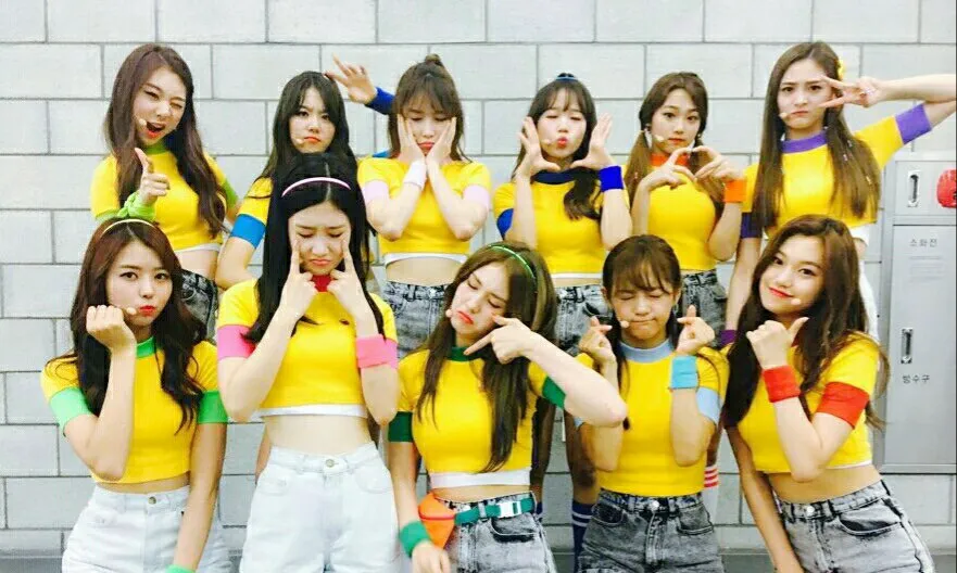 baju kuning/X @ioi_official_