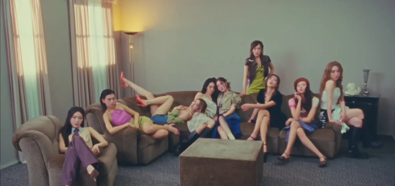 Diproduksi oleh beberapa member (credit: YouTube/Stone Music Entertainment)