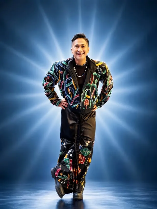 Irfan Hakim pakai baju warna warni © instagram.com/irfanhakim75