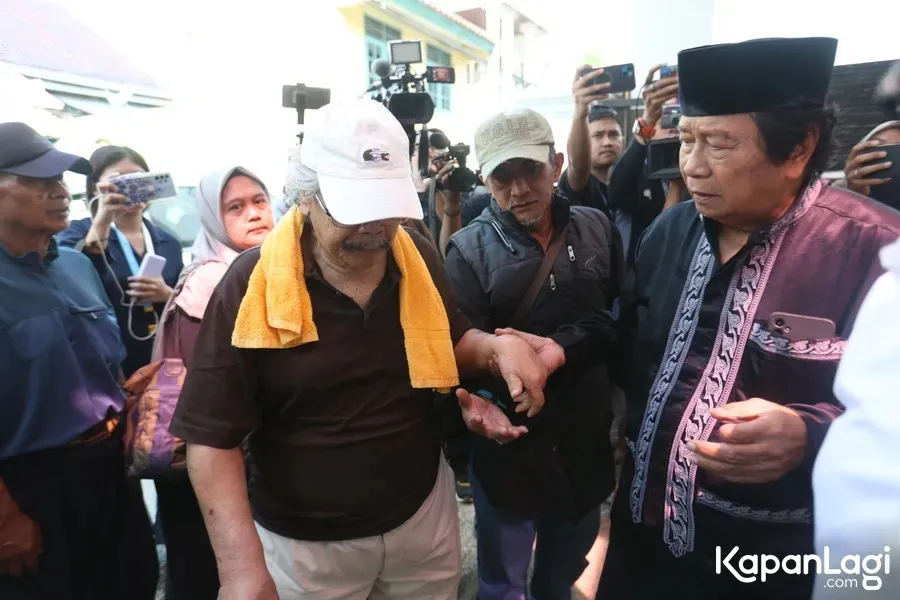 Mansyur S dan Jaja Miharja berdampingan © KapanLagi.com/Budy Santoso